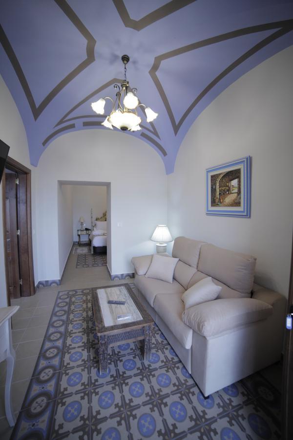 Hotel La Giralda Burguillos Del Cerro Kültér fotó