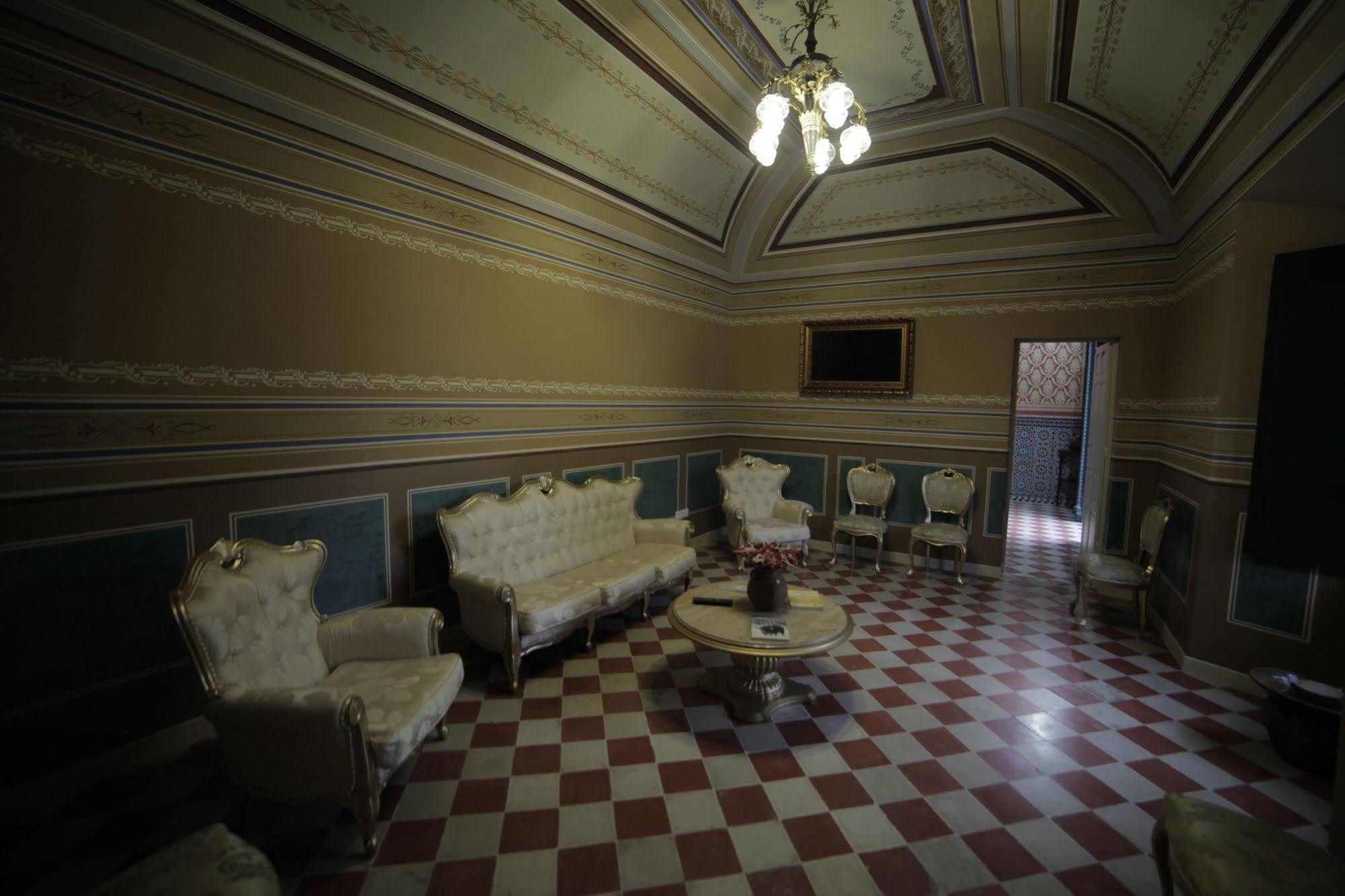 Hotel La Giralda Burguillos Del Cerro Kültér fotó